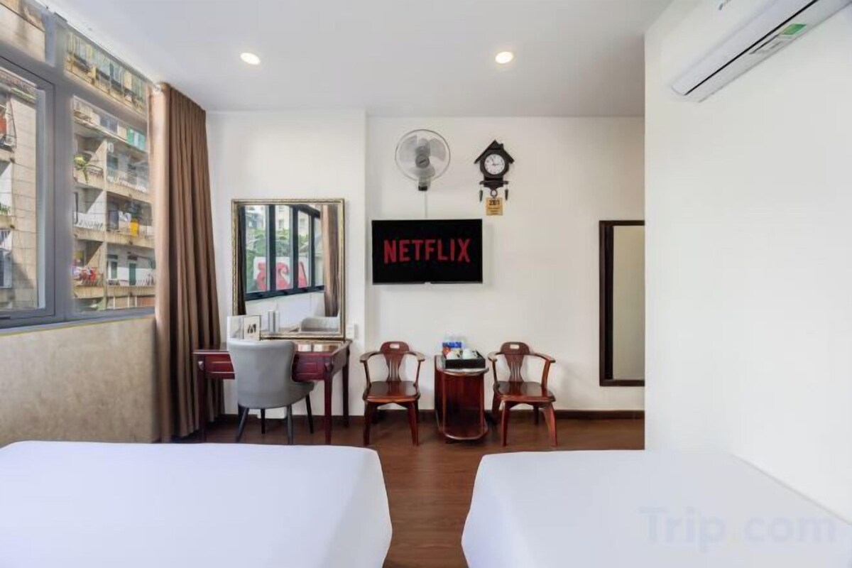 Minibar, in-room safe, blackout curtains, iron/ironing board