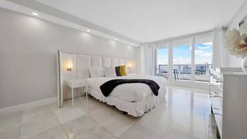 Penthouse, 2 habitaciones | 3 habitaciones, decoración personalizada y muebles diferentes