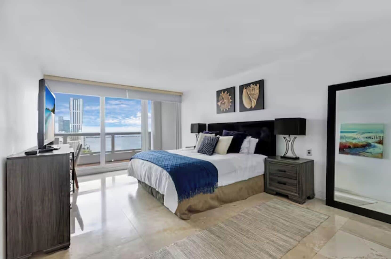 Apartment, 2 Bedrooms | Individually decorated, individually furnished, desk, iron/ironing board