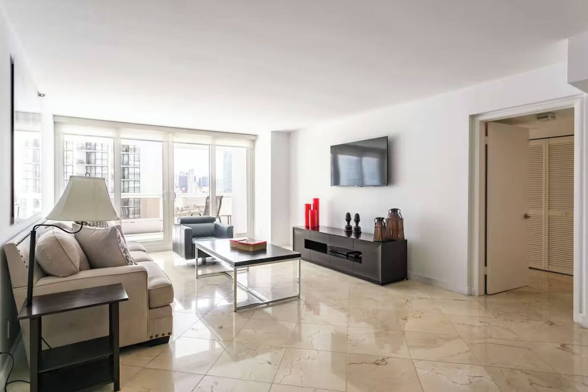 Apartment, 3 Bedrooms | Living area