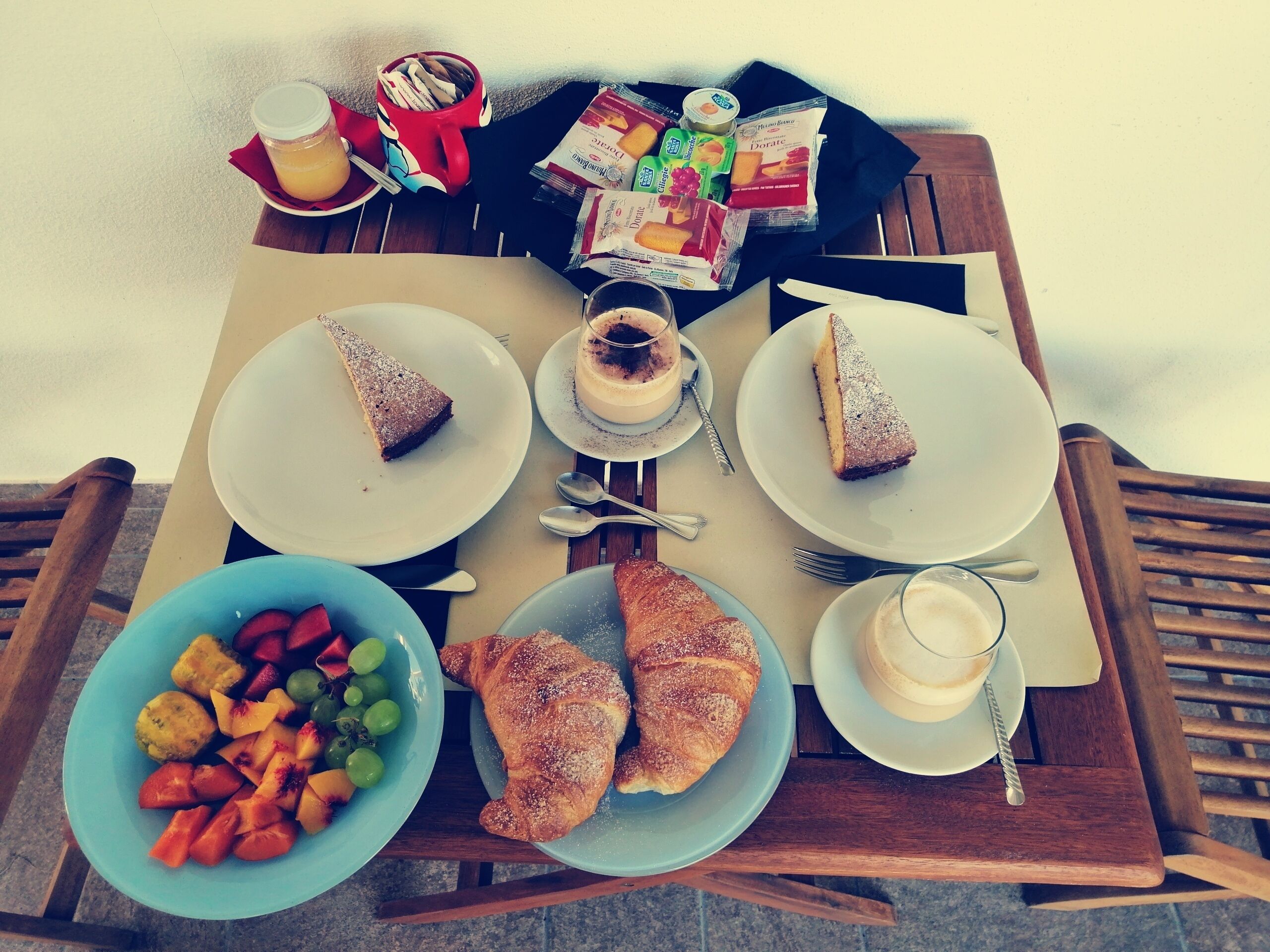 Free daily cooked-to-order breakfast