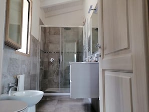 Doppelzimmer | Badezimmer