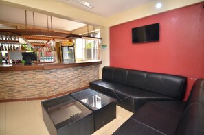 Front of property - Silent Cruise Resort (Mtwapa)