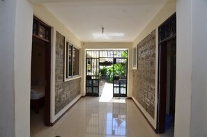 Terrace/patio - Silent Cruise Resort (Mtwapa)