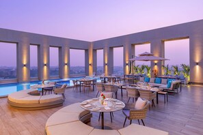 Bar (on property) - Bellevue Sarovar Premiere Junagadh (Junagadh)
