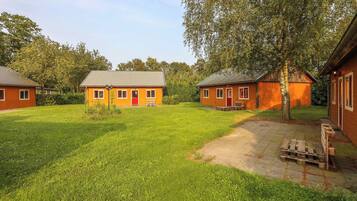 Cabaña básica, 4 habitaciones, terraza, vistas al jardín | Terraza o patio