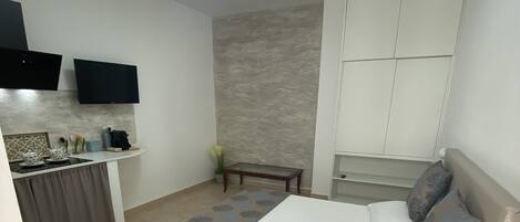 Double Room | In-room safe, blackout curtains, iron/ironing board, free WiFi