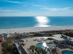 On the beach - Beachfront Condo in Tops'l Resort! Wraparound Balcony, Steps to Pool & Beach. (Miramar Beach)