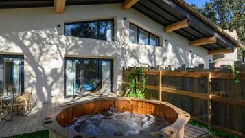 Maisonette, 2 Schlafzimmer, Blick auf den Weinberg | Eigener Whirlpool