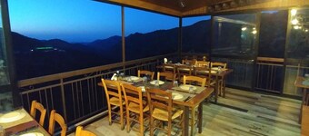 Perneia Rooms