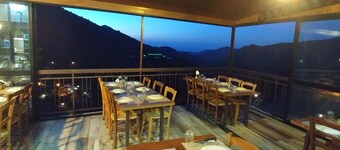 Perneia Rooms