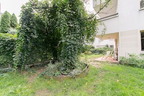 Exterior - Private Garden in City Center (Kraków)