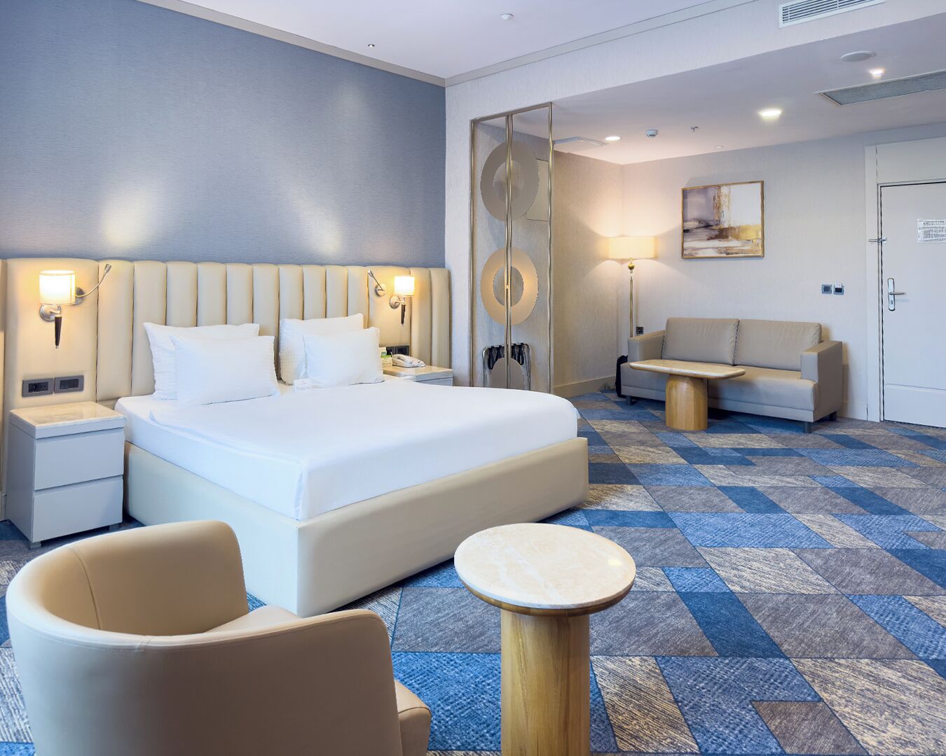 Junior Suite, 1 King Bed, Non Smoking | Minibar, in-room safe, individually decorated, individually furnished