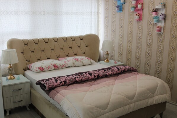 Private Family Room | 방음 설비, 무료 WiFi, 침대 시트