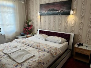 Deluxe Double Room | Soundproofing, free WiFi, bed sheets - Saydam Otel (Adana)