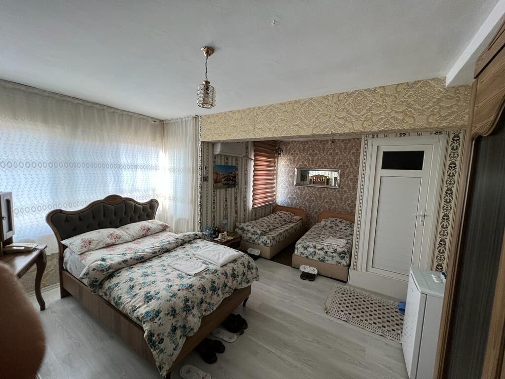 deluxe quadruple room | soundproofing, free wifi, bed sheets