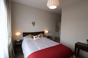 Apartment (1 Bedroom) - Stylish Light-filled 1 Bedroom Flat In Hammersmith (London)