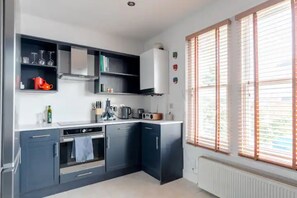Apartment (2 Bedrooms) | Private kitchen