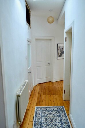 Apartment (2 Bedrooms)