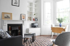 Appartement (1 Bedroom) | Salle de séjour