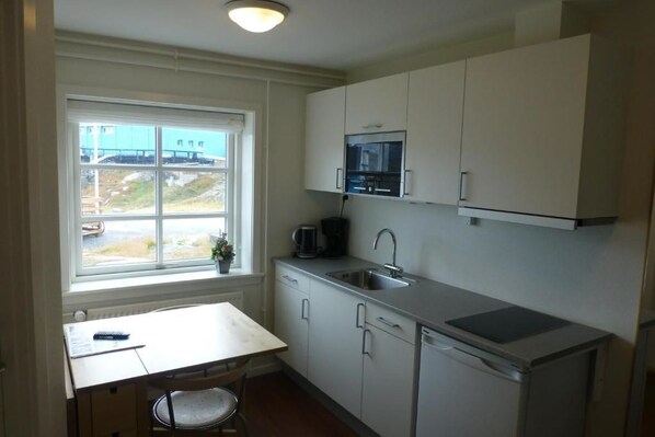 Apartment | Eigene Küche | Wasserkocher mit Kaffee-/Teezubehör, Wasserkocher