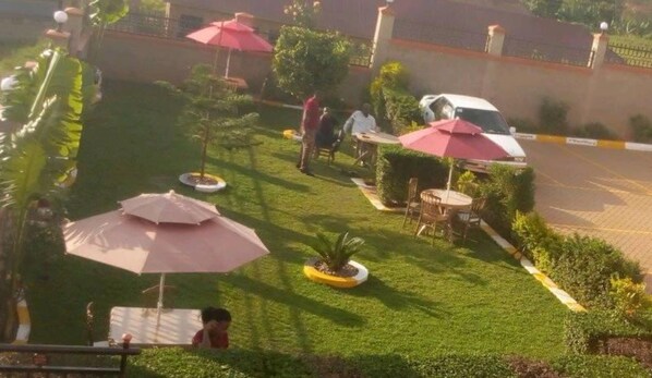 Desayuno continental gratuito y diario