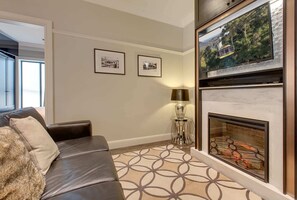 TV, fireplace, offices