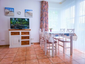 Dining - 3 Room A 13 - Wohnpark Binz (with indoor pool) (Binz)