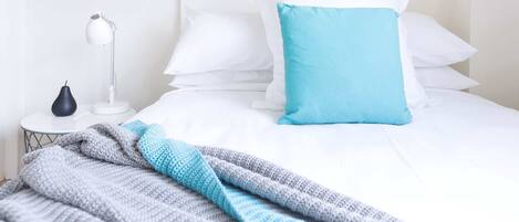 1 bedroom, desk, iron/ironing board, WiFi