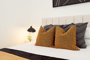 Iron/ironing board, WiFi, bed sheets