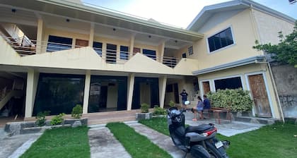 Laguno Bed and Breakfast