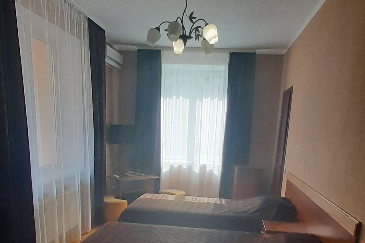 Soundproofing, iron/ironing board (on request), free WiFi, bed sheets