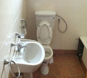 Chambre Double ou avec lits jumeaux | Salle de bain