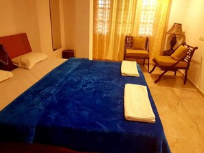 3 bedrooms, iron/ironing board, free WiFi, bed sheets - Spiritual and healing centre (Kotagiri)