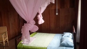 Double Room | Desk, free WiFi, bed sheets - Palace Motel (Fort Portal)