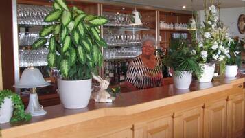 Bar (in der Unterkunft)