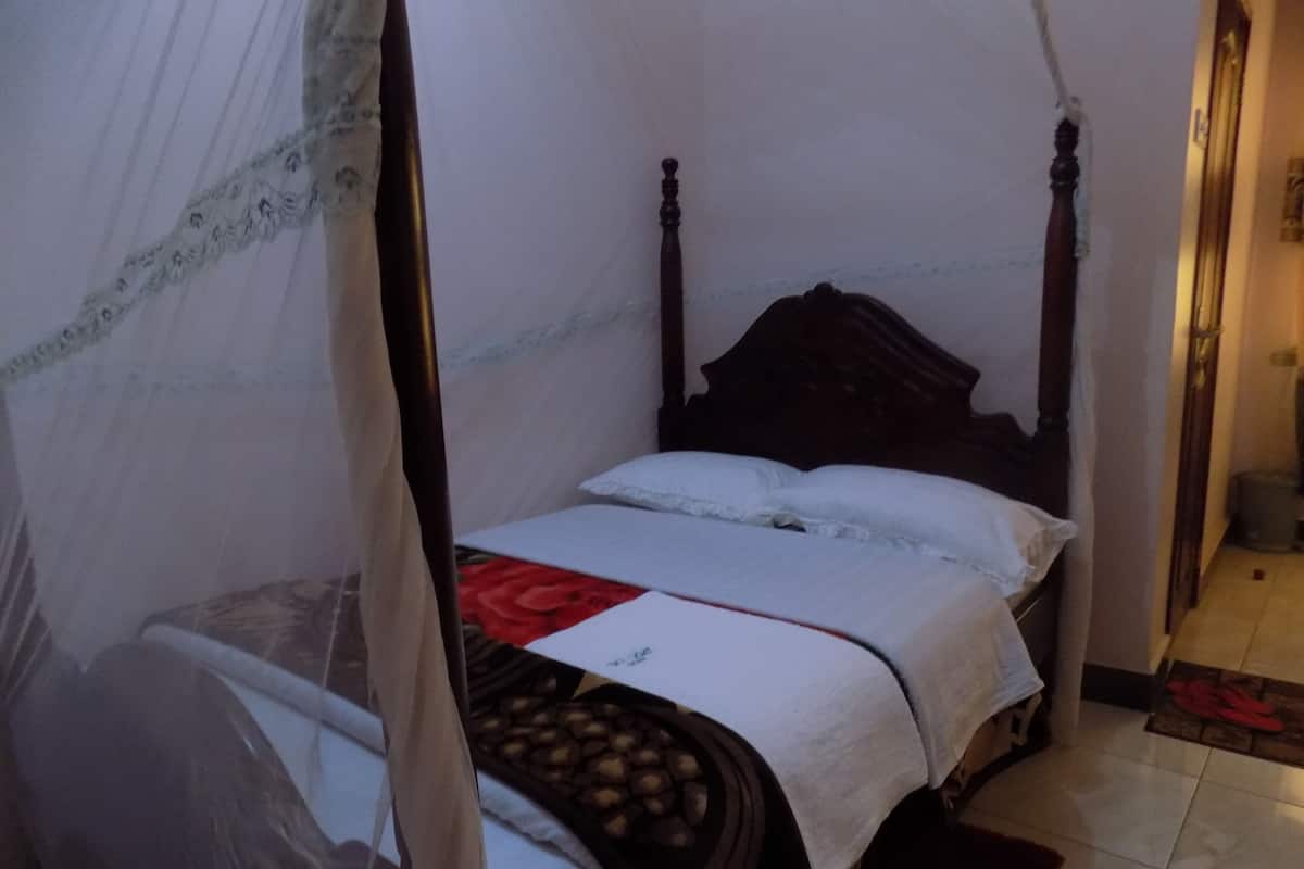 Habitación individual | Escritorio, espacio para trabajar con laptop y wifi gratis