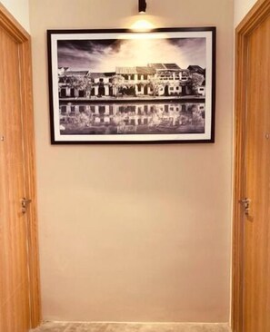 Individually decorated, individually furnished, desk, laptop workspace - Lua House Apartment (Da Nang)