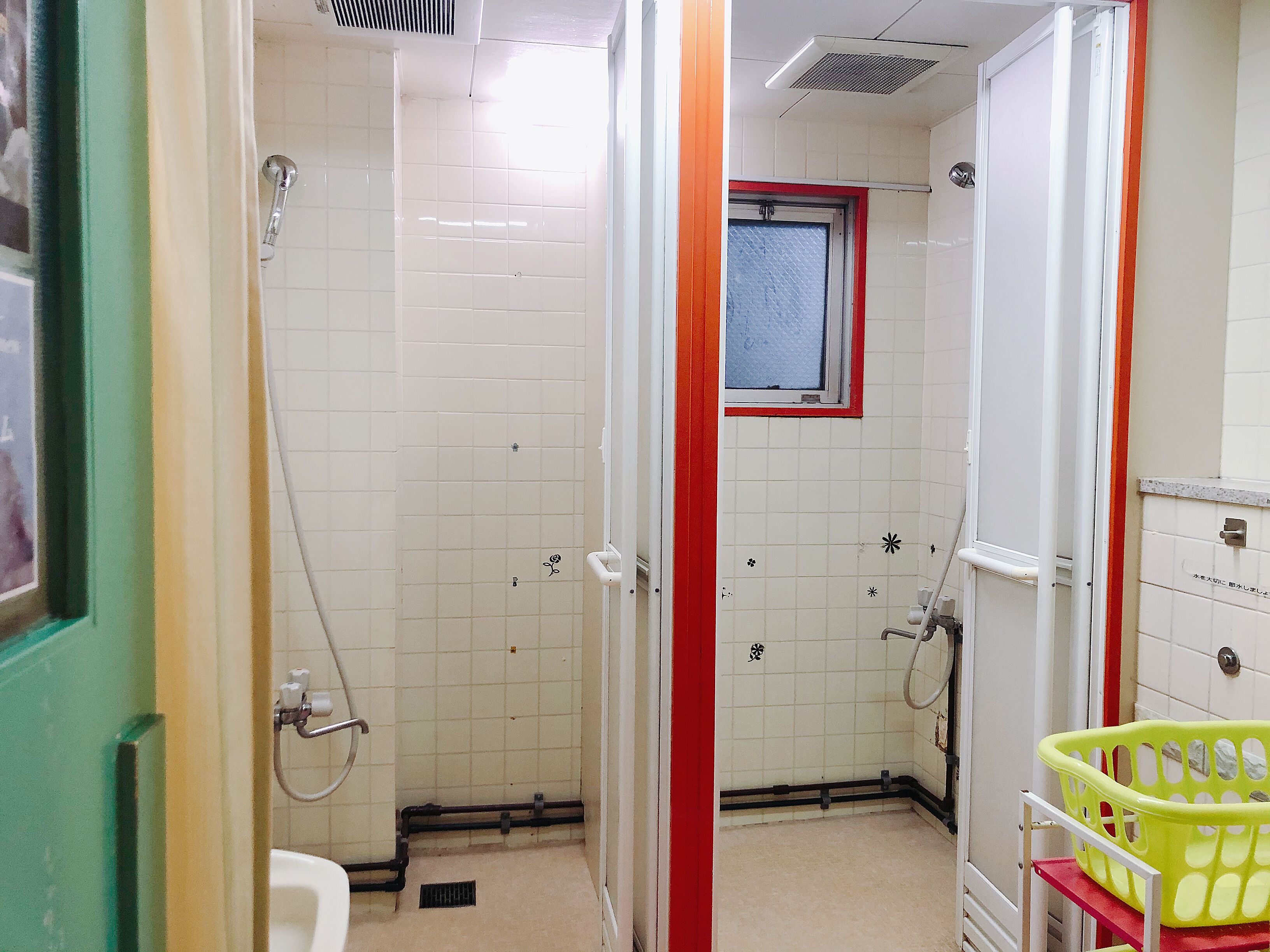 Bathroom shower