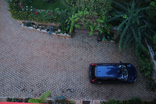 Free self-parking