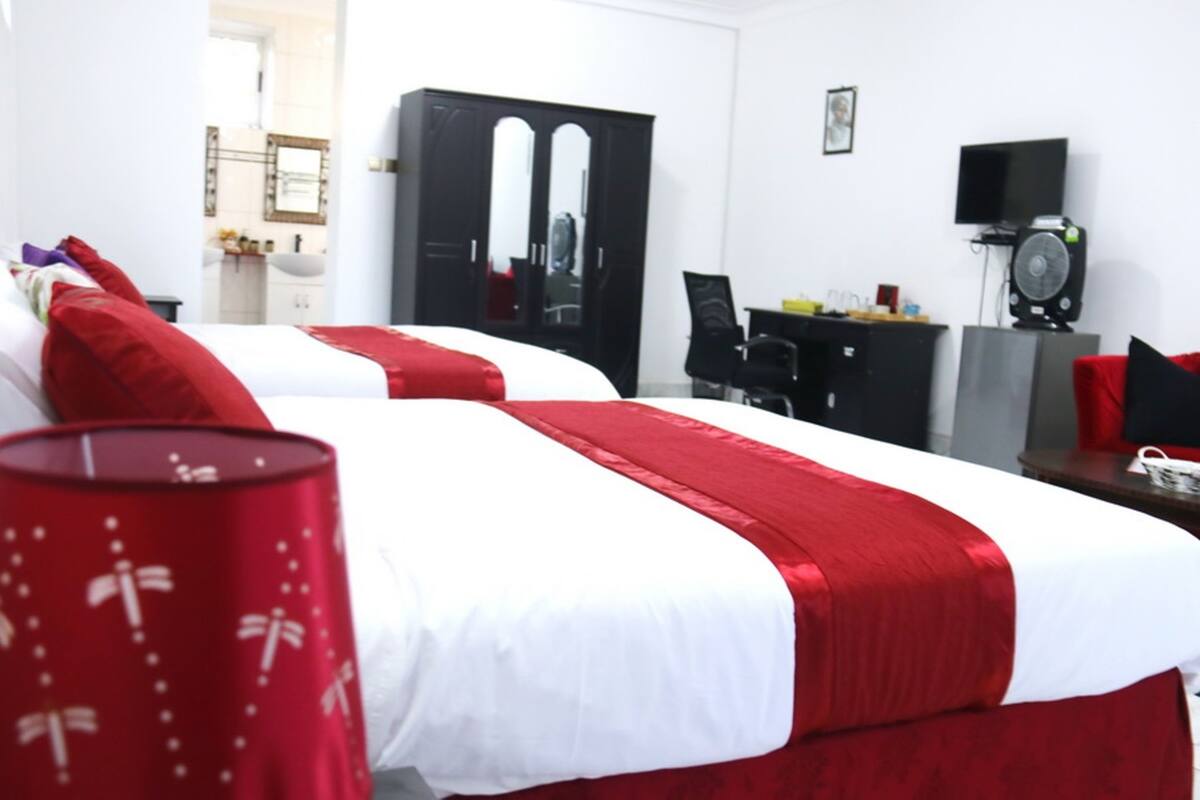 Deluxe Twin Room | 1 bedroom, desk, blackout curtains, soundproofing