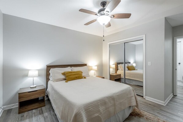 2 dormitoris, planxa i posts de planxar, wifi gratuïta i roba de llit 