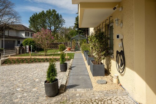 Sonnige und ruhige Wohnung in Zürich, 20 Minuten vom Stadtzentrum entfernt. 