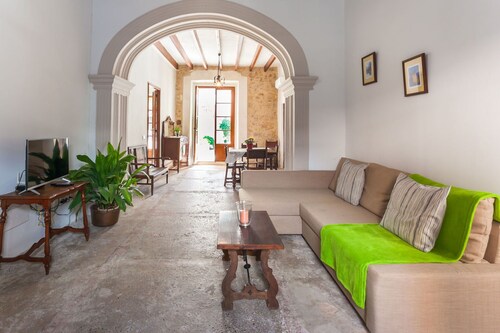 SLB: Townhouse with patio and pool