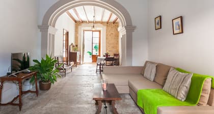 SLB: Townhouse with patio and pool