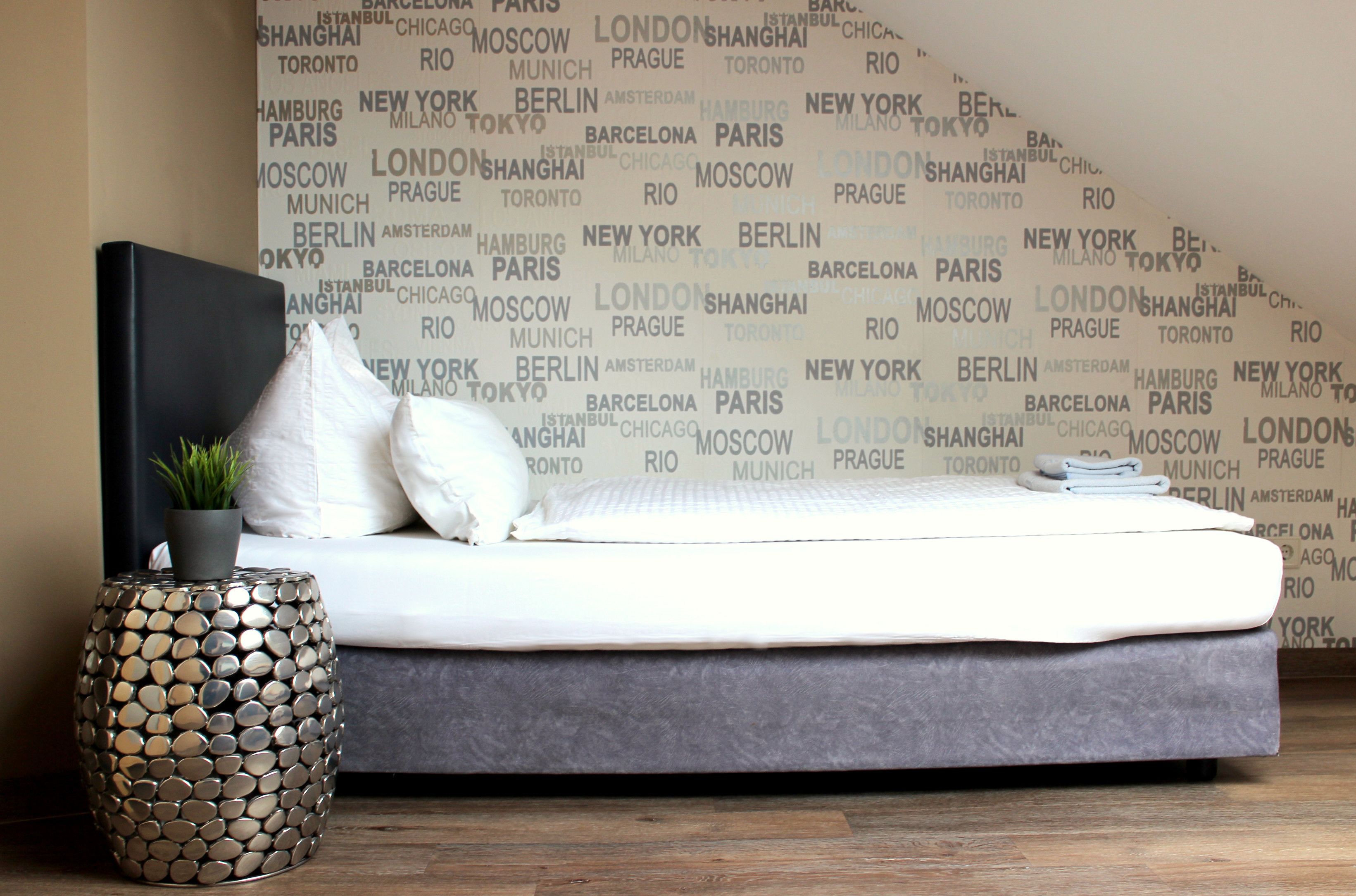 Wifi gratis y ropa de cama 