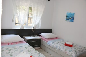 Huis, 4 slaapkamers | 4 slaapkamers, verduisterende gordijnen, geluiddichte muren, gratis wifi