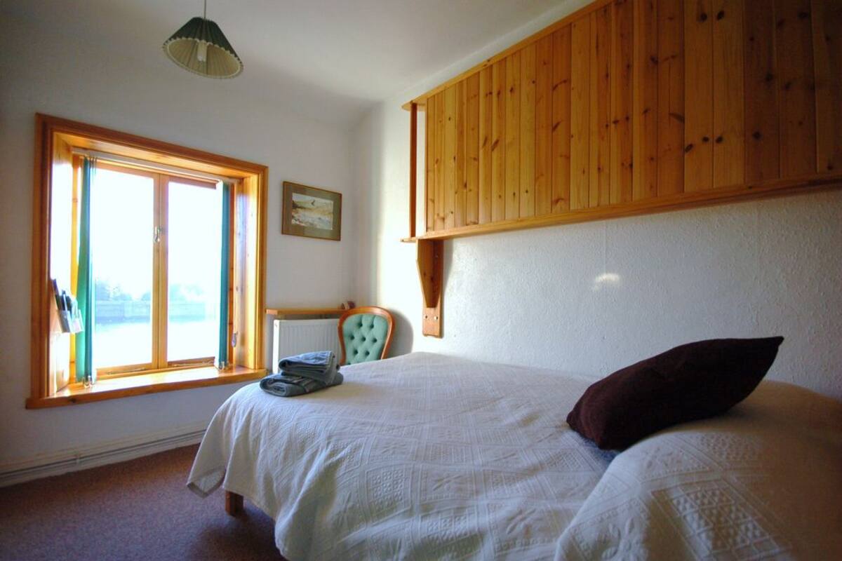 Habitación individual (Arenig) | Cortinas opacas, tabla de planchar con plancha, ropa de cama