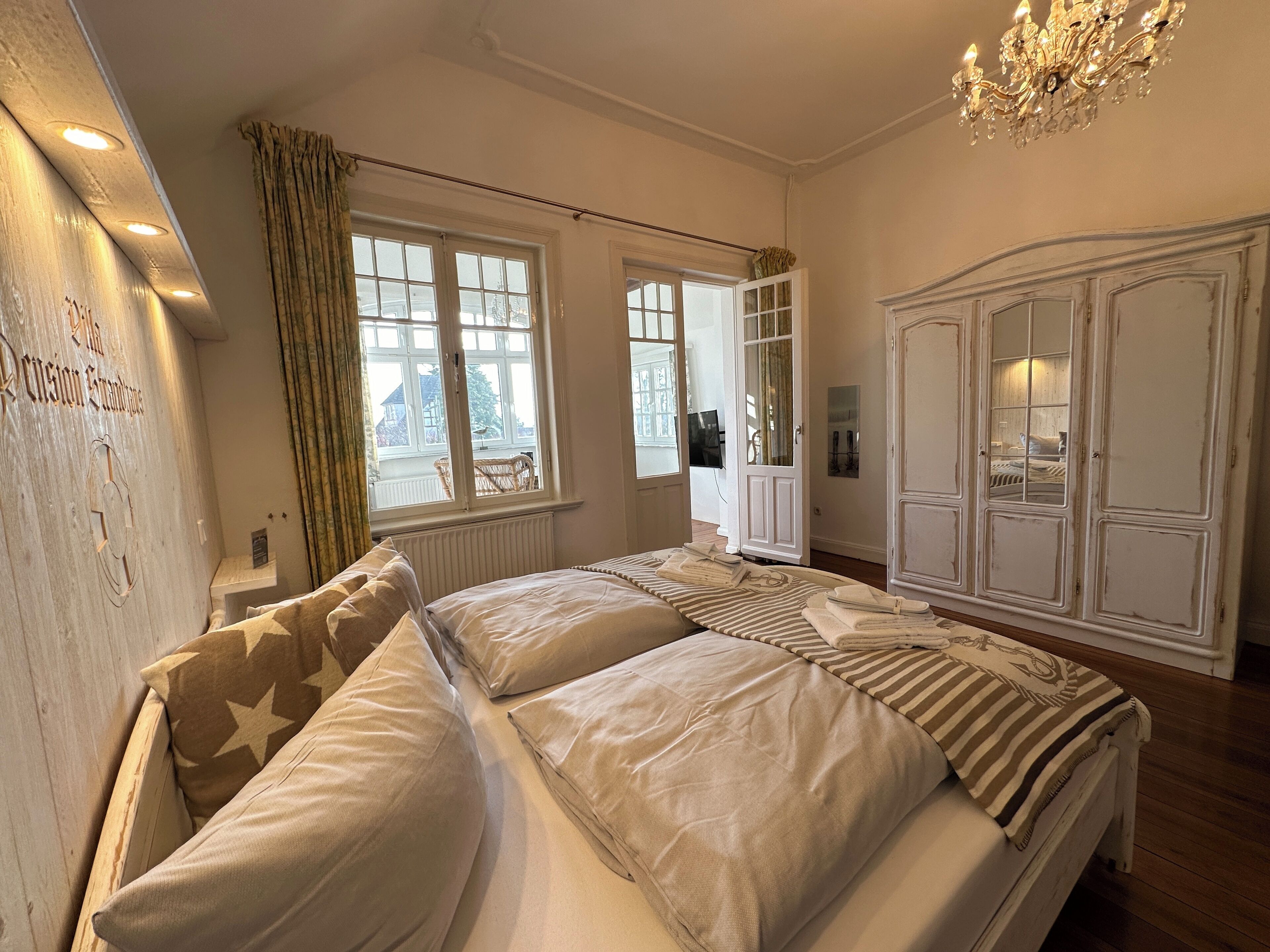 Deluxe-Suite Meer und Schiffe sehen | Hochwertige Bettwaren, individuell dekoriert, individuell eingerichtet