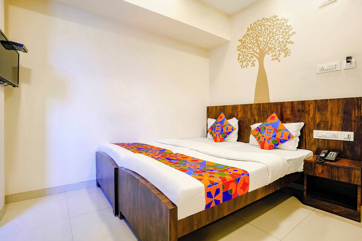 Standard Room | Desk, laptop workspace, free WiFi, bed sheets